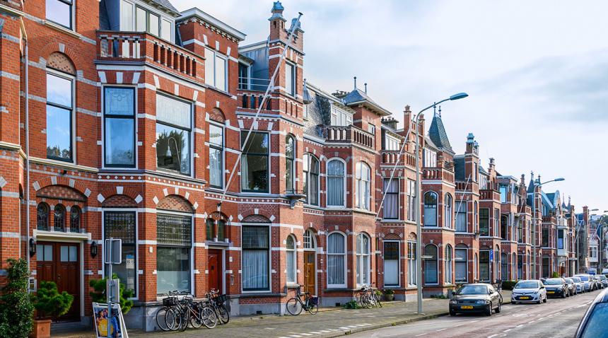 brick townhouses in Statenkwartier