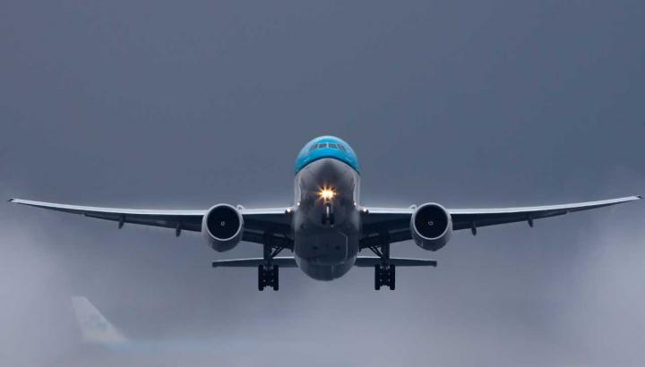 KLM plane takeoff