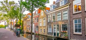 charming canal houses in Delft